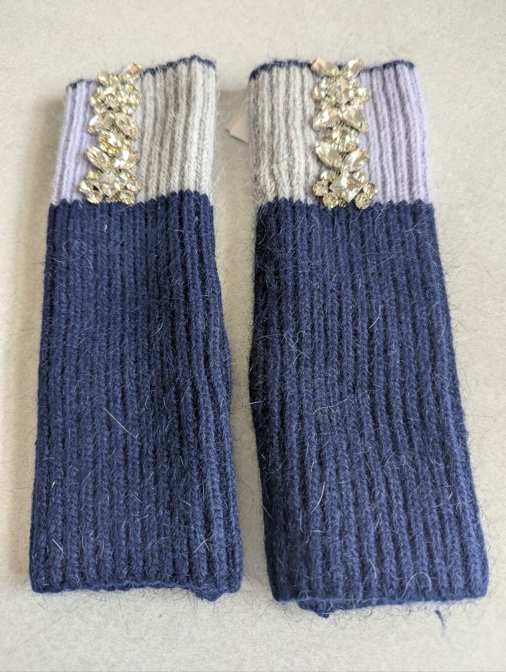 Adrienne Landau Navy & Light Gray Crystal-Embellished Knit Fingerless Gloves